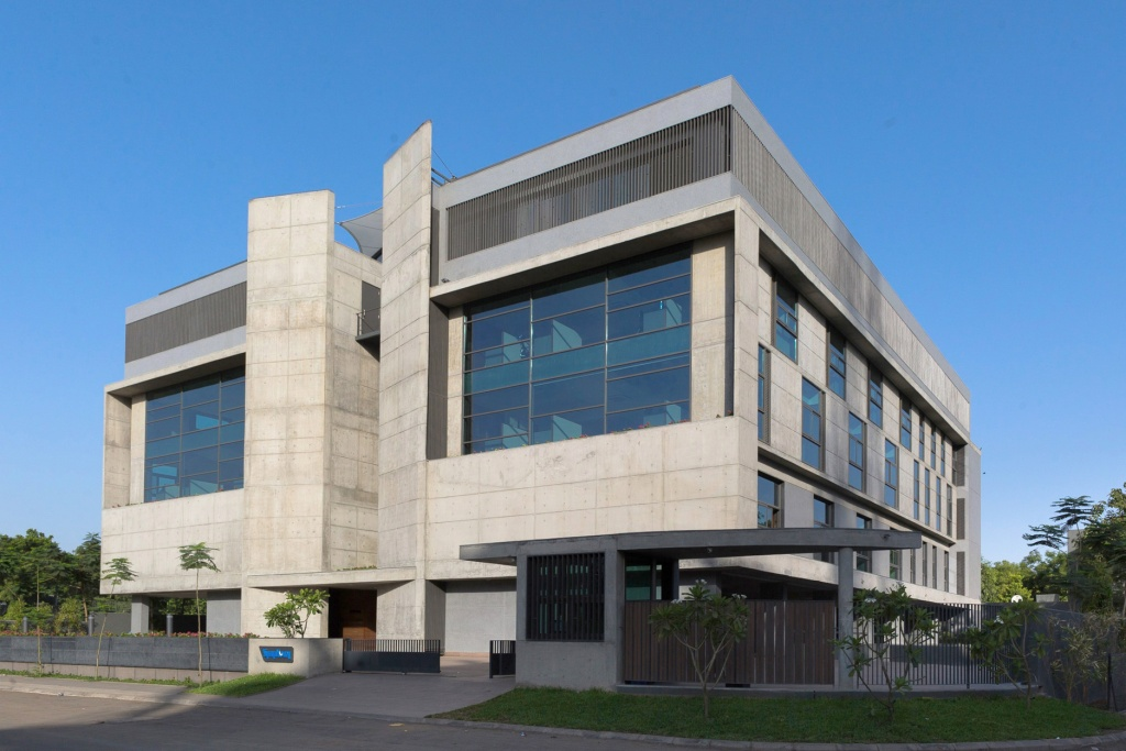 Corporate House Image 1